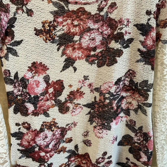 American Rag CIE Womens‎ Floral Longsleeve Knit Lace Sleeves Size Small - Picture 3 of 6